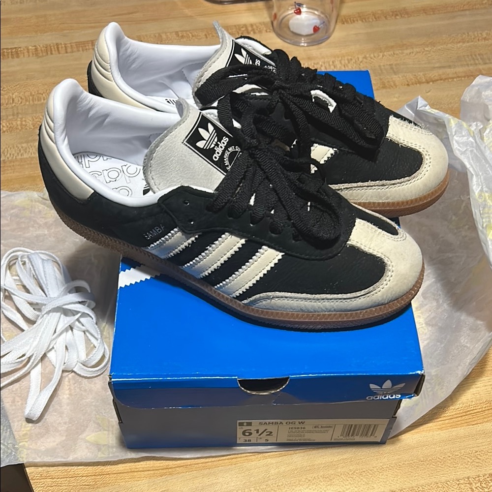 Adidas Samba OG WOMENS Black and White Shoes